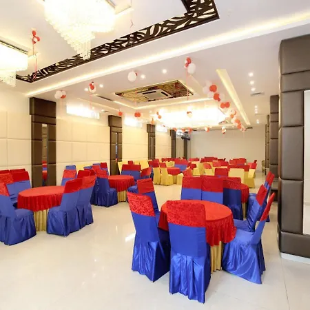 Oyo 14981 Royal Mjs Hotel