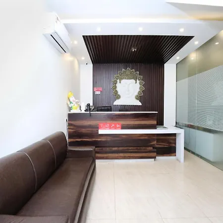 Hotel Oyo 14981 Royal Mjs